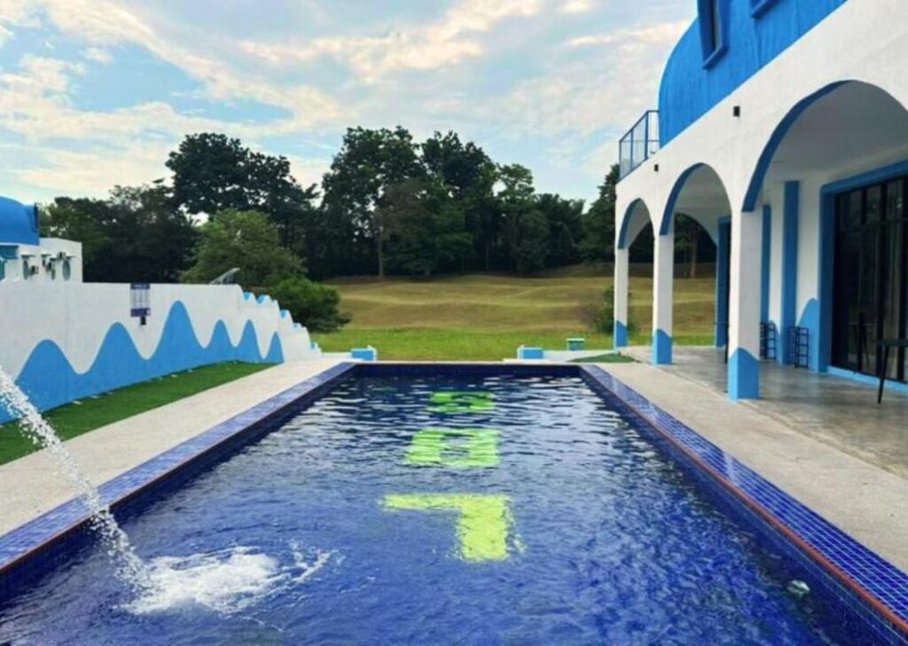 Luxe 2025 @ Banseng Court, Melaka, Malaysia — perfect villa for school reunion trips and memorable group stays.